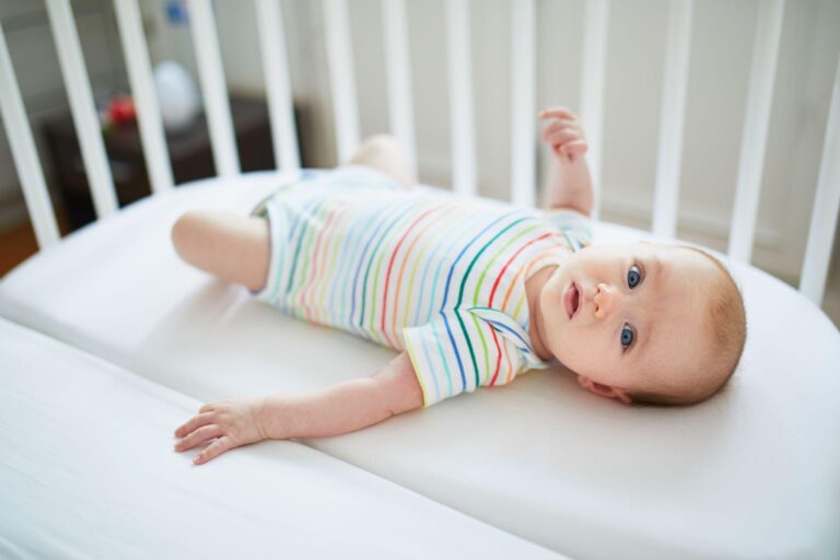 how-to-get-newborn-to-sleep-in-bassinet