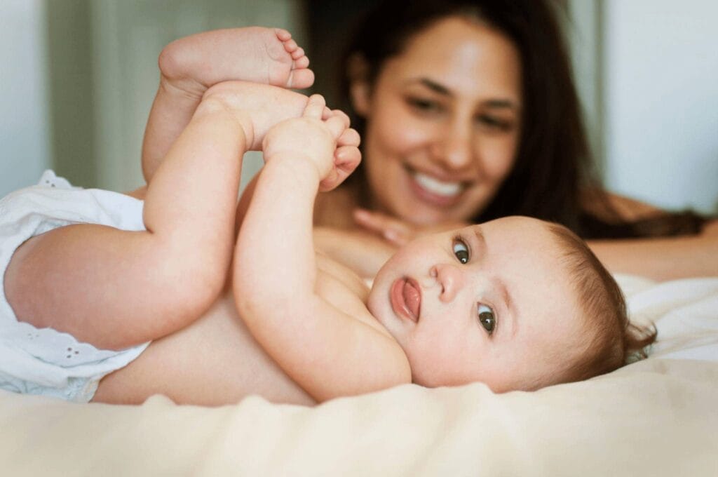how to put on a diaper